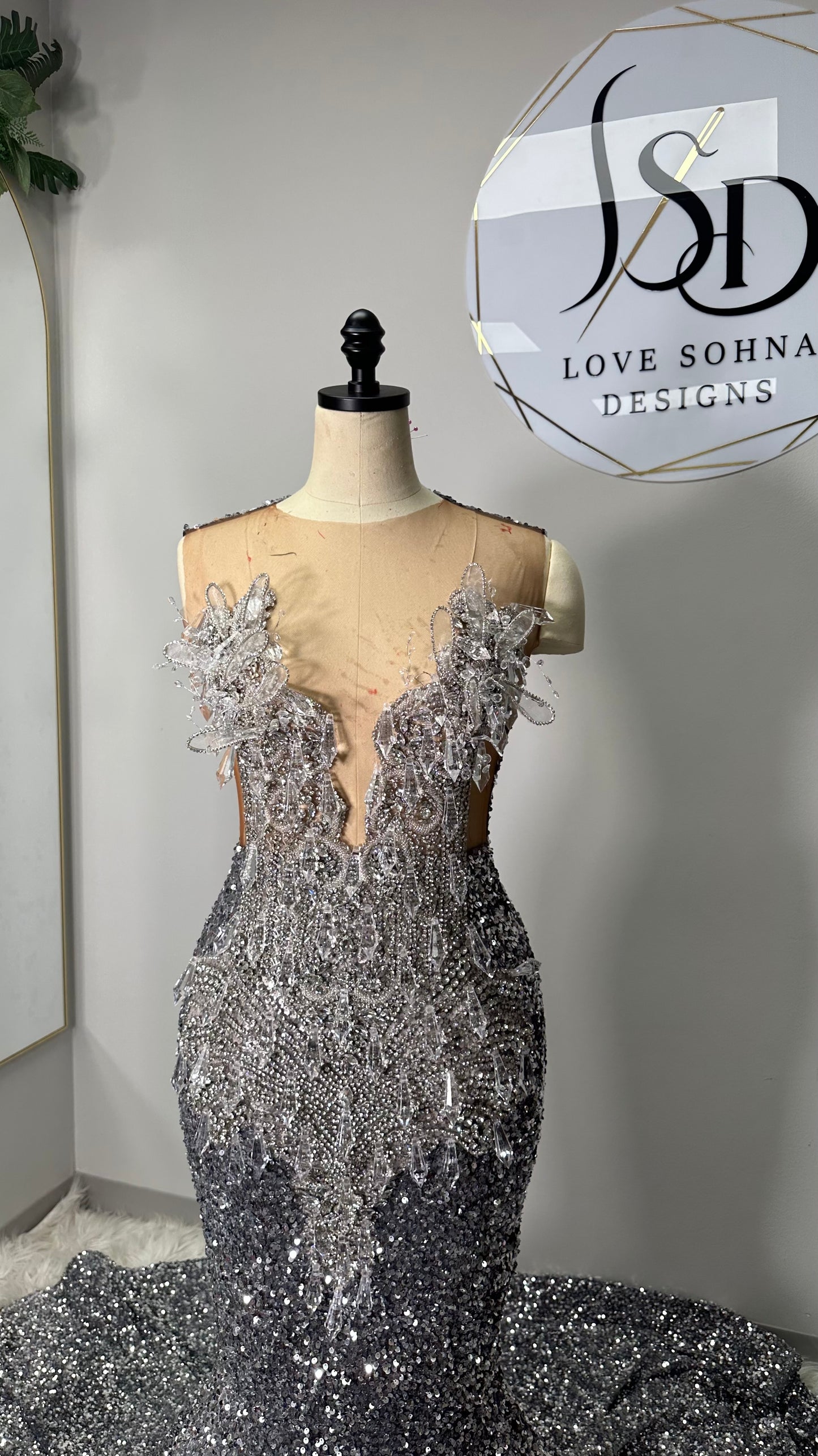 Silver prom dress with 3D leafs and appliques